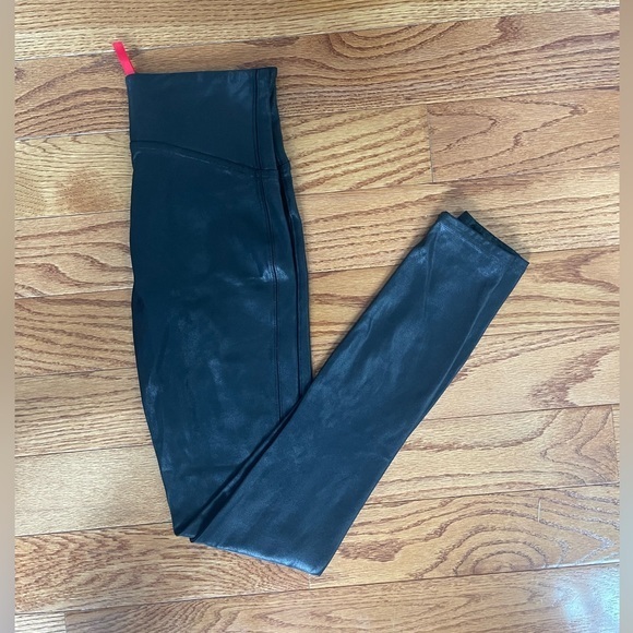 SPANX Faux Leather‎ Leggings - Picture 5 of 11